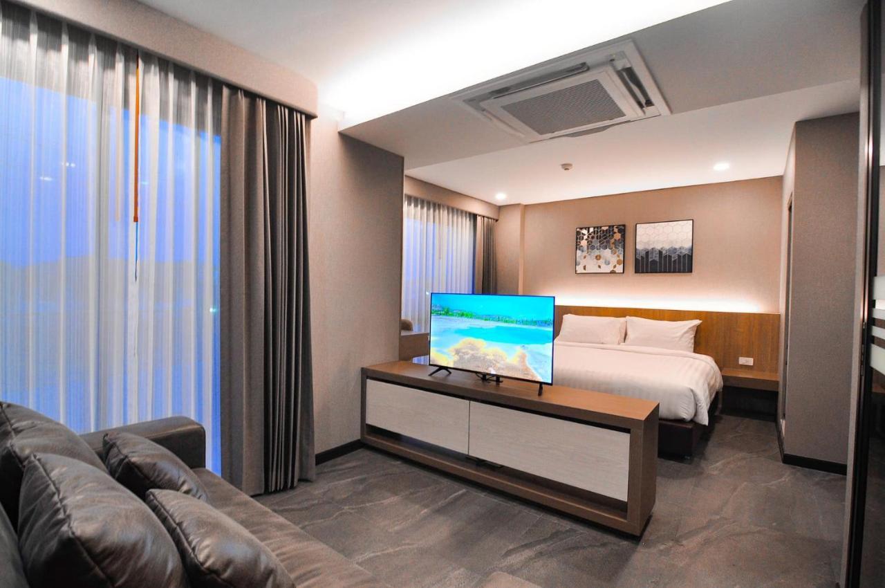 The S Block Condotel Ban Si Than Buitenkant foto