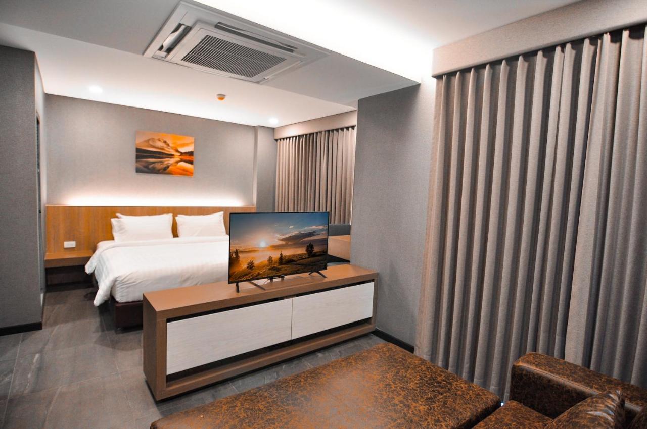 The S Block Condotel Ban Si Than Buitenkant foto
